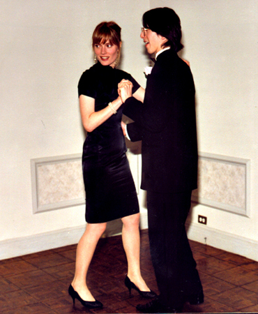 Howard and Lisa dance