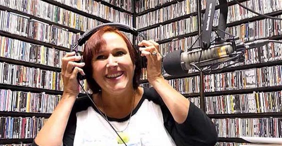 lead image fort the eventis listing for the  Janet Kuypers interview and poem reafding on WZRD Radio 88.3 FM in Chicago 9/7/19