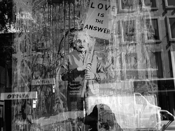 Einsteing300bw-sized